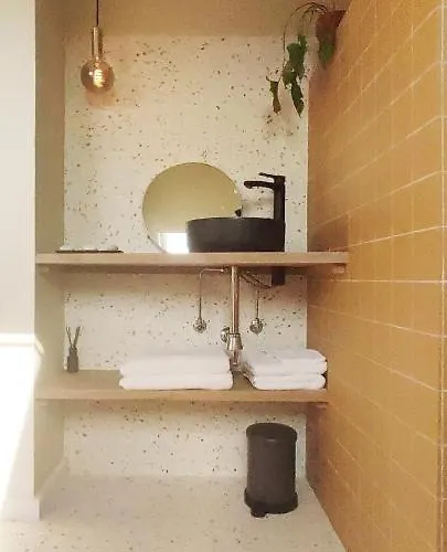 Ruimtezicht Cosy With Sauna *