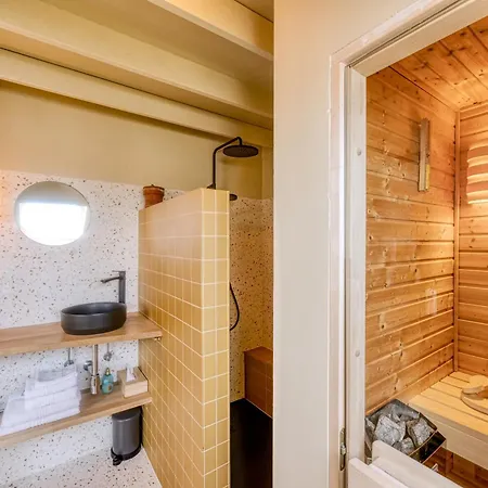 Ruimtezicht Cosy With Sauna * Остенде