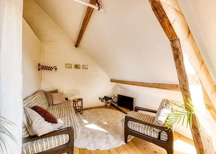 Ruimtezicht Cosy With Sauna Остенде